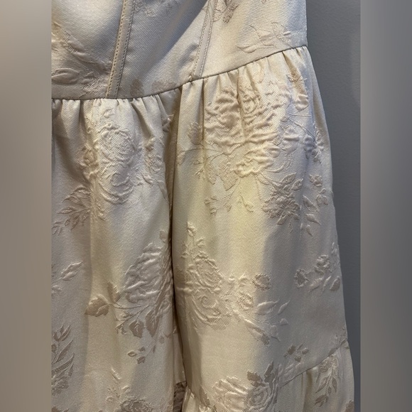 Revelry Luxe Violet Jacquard Dress Flutter Strap Corset Back Size 24 Champagne - Picture 11 of 16